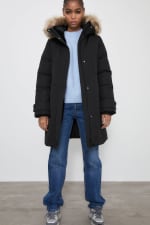 Parca acolchada de Zara con capucha por 49,99€