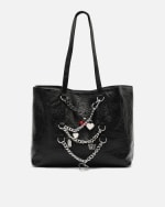 Bolso shopper grande con cadenas decorativas Zoya por 16.5€