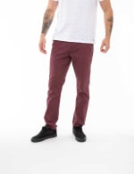 Pantalón Portman Club de gabardina para hombre por $5.000