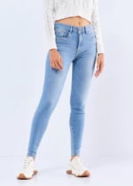 Jean Unser para mujer por $61.950