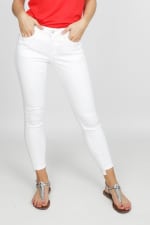 Pak tot 60% korting op veel zomerse broeken bij Le Ballon