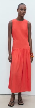 Vestido largo bajo frunces por 11.99€