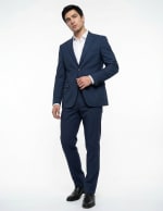 Calvin Klein traje para hombre por $3,514.50 en Liverpool