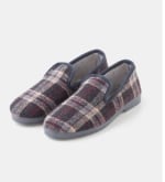 Zapatillas de estar por casa cuadtos para hombre TEX por 4.99€.