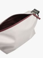 Parfois Neceser liso con textura suave por 12.99€
