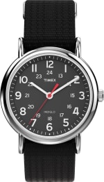 Reloj Timex Weekender T2N647 por $696 en Amazon