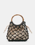 Bolso de mano con rejilla por 12.99€