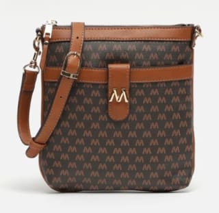 Bolso Bandolera pequeño con estampado monigrama por 11.50€.