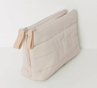 Neceser mediano acolchado por 5.99€.