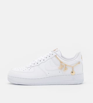 Nike Air Force 1 White/Metallic Gold por solo 83.16€