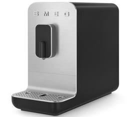 Obtenez la machine à café SMEG Noir BCC11BLMEU à 479€