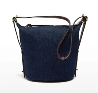 Bolso de hombro de Denim por 9.99€.