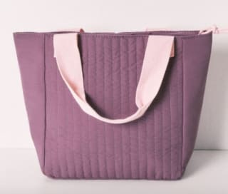 Lunchbag morado Star Wars por 9.89€.