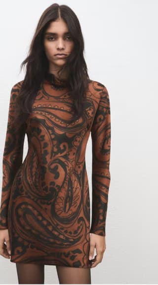 Vestido satinado estampado paisley por 13.99€