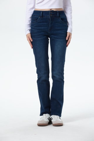 Jeans Mujer Flo Calce Recto Azul Oscuro Rebaja $14.990 solo en Fashions Park, Chile