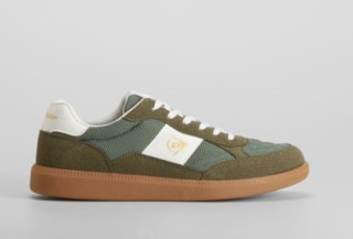Deportiva verde y blanca DUNLOP por 14,99€ en Merkal Calzados