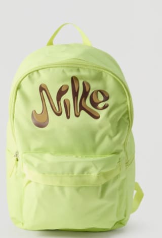 Mochila escolar - amarillo neón marca Nike por 15.50€
