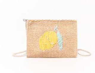 Bolso Sfera Limón infantil por 6.35€.