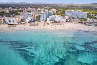 Mallorca Media pensión 3 noches: Ferry con tu coche + Apartahotel por 152€