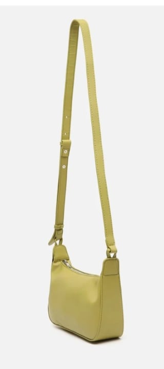 Bolso Bandolera pequeño por 6.60€.