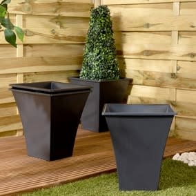 75% off selected garden items at Dunelm