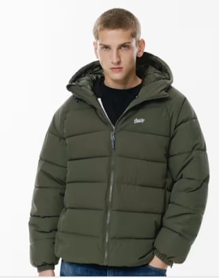 Doudoune à capuche Pull&Bear - STWD à 20,99€