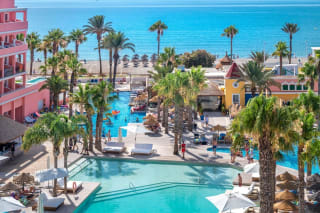 Hotel Mediterráneo Bay Resort 4* en Roquetas de Mar por 34€