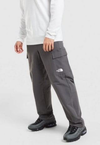 Pantalon cargo Trishull The North Face à 45€