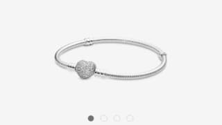 Brazalete Pandora Moments cadena d/serpiente c/broche d/corazón $107.00 Pandora, cl