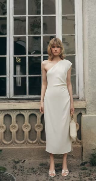 Vestido asimétrico fruncido por 9.99