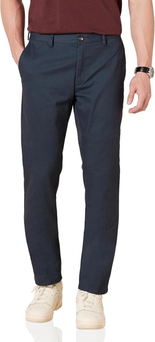 Pantalón Chino Amazon Essentials Ajustado por $282 | Amazon