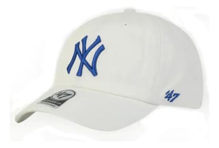 Gorra NY Yankees Blanca por $300 en Mercado Libre