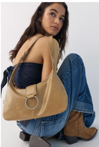 Bolso bandolera con hebilla por 9.99€