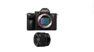 Appareil Photo Hybride Sony A7 III + Objectif Sony FE 50mm f/1.8 à 1.134,98€