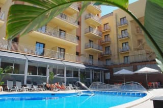 Hotel Stella Maris Blanes 2 Noches Alojamiento y Desayuno por 81€