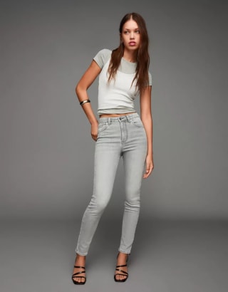 Jeanst Skinny Soft Tiro Super Alto por $274 | Bershka