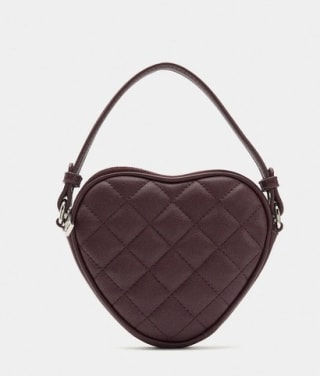 Mini Bolso de mano corazón por 9.99€.