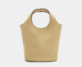 Parfois Bolso Bombonera efecto piel por 9.99€.