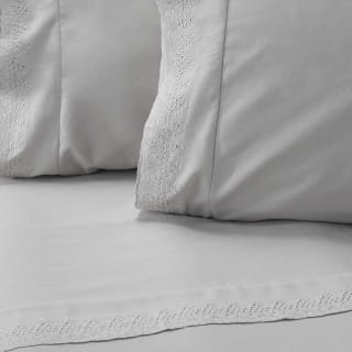 Juego de Sábanas Broderie Dreams King Liso Gris Rebaja $7.550 solo en abc, Chile