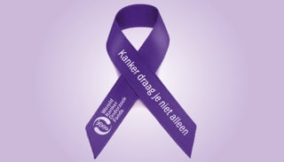 Gratis het paarse lintje "kanker draag je niet alleen" bestellen bij het WKOF