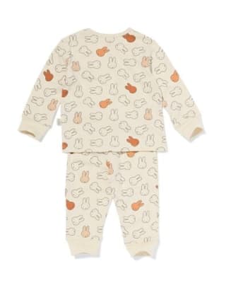 Nijntje babypyjama beige voor €3 bij HEMA