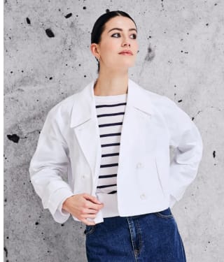 Louise Witte korte trenchcoat voor €28,80 bij E5 Mode