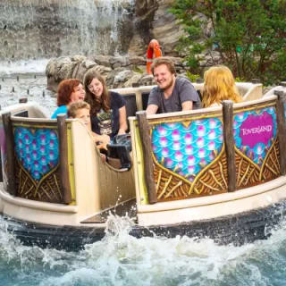 Opa's en oma's bezoeken Toverland gratis