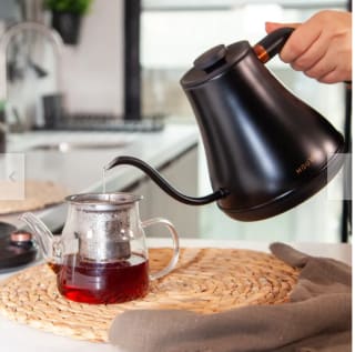 Hervidor Inteligente Mouvair Swan Negro+Molinillo d/Café Eléctrico $86.990 Sodimac.cl