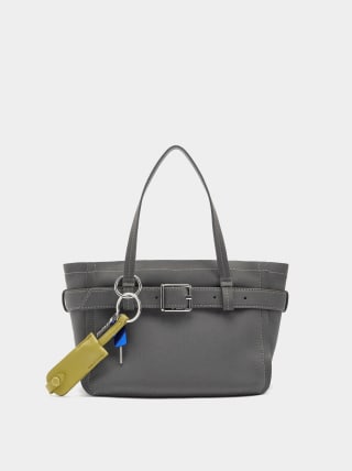 Parfois Bolso Tote con cinturón y colgante por 12.99€
