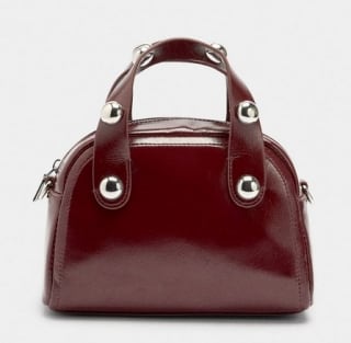 Bolso Tote con esferas por 15.99€.