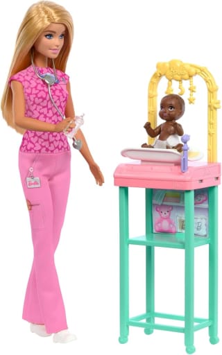 Barbie Careers Babydokterspop voor €15,38 bij Amazon