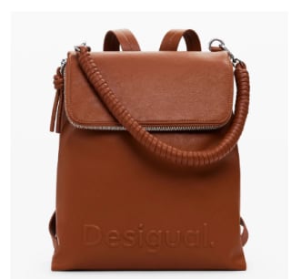 Mochila Desigual logo 3D mediana por 29.92€