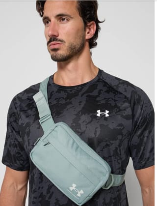 Riñonera color verde pastel Under Armour por 15.50€
