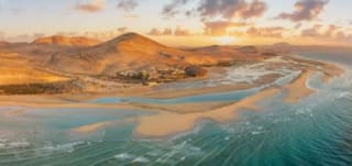 Escapada 5 días Fuerteventura con cenas y vuelos desde 379€